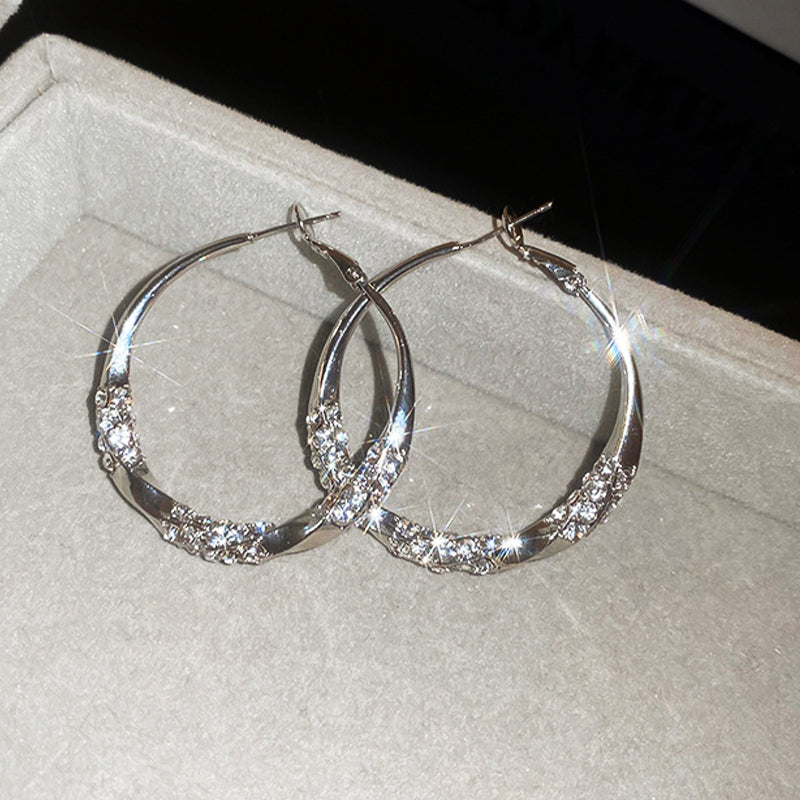 ??Circle Earrings with Zirconia